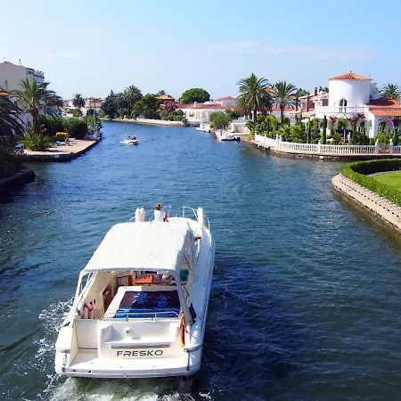 Holiday Requesens 183 * Empuriabrava