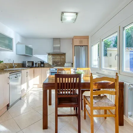 Holiday Requesens 183 Holiday home Empuriabrava