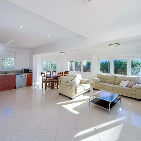 Requesens By Interhome *
