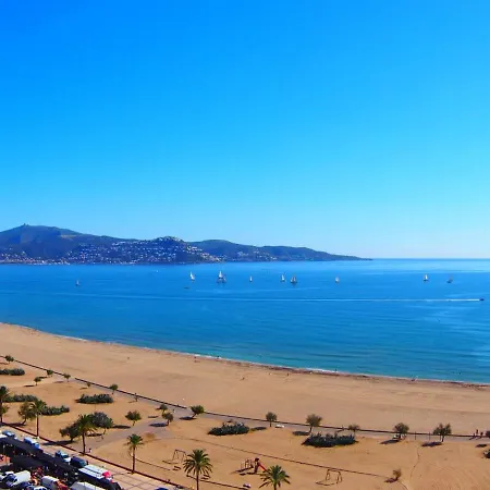 Holiday home Holiday Requesens 183 *