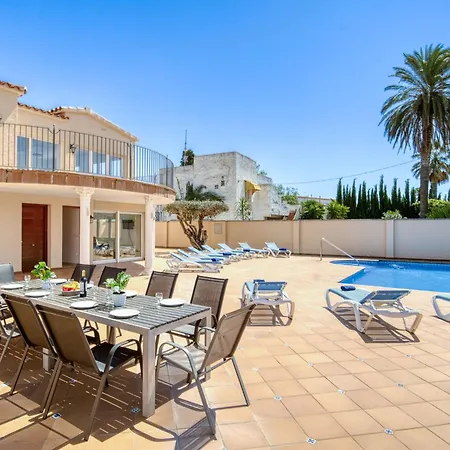 Holiday home Holiday Requesens 183 *