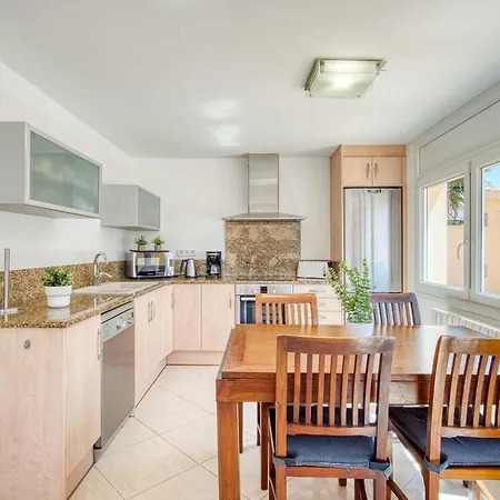 Holiday Requesens 183 Holiday home *